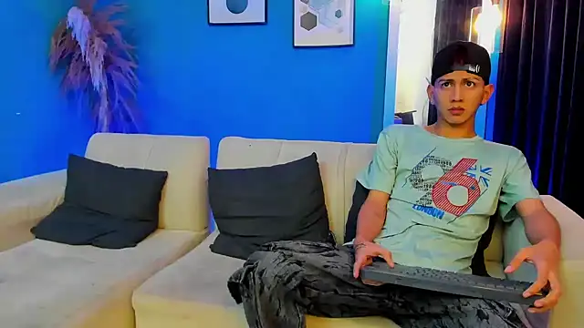 Snapshot of Marcus_and_Tony chatting on 18, 2, 2026 Marcus and Tony online show from 18, 2, 2026