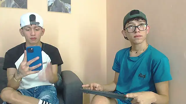 Snapshot of Marcus_and_Tony chatting on 15, 3, 2026 Marcus and Tony online show from 15, 3, 2026