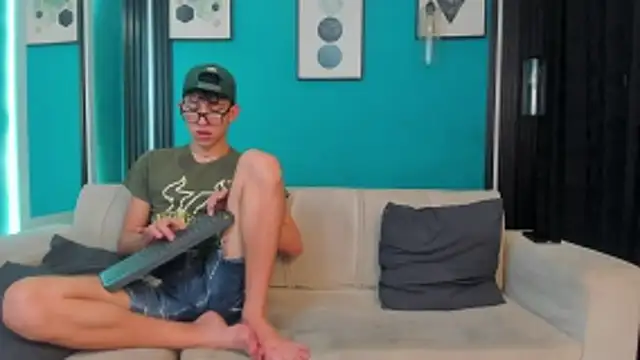 Snapshot of Marcus_and_Tony chatting on 21, 3, 2026 Marcus and Tony online show from 21, 3, 2026