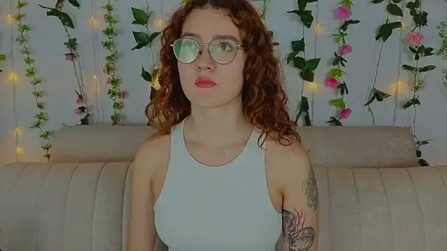MiaWinxxx online show from 28, 9, 2025