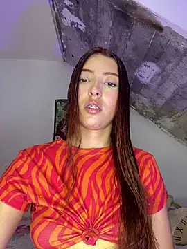 Snapshot of Melody_rouxxx chatting on 7, 4, 2026 Melody rouxxx online show from 7, 4, 2026