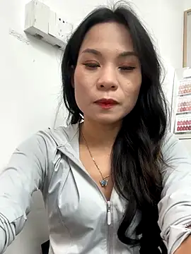 Baby-mmm online show from 7, 11, 2025