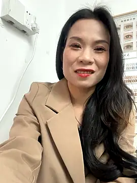 Baby-mmm online show from 18, 11, 2025