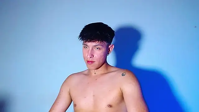 Snapshot of rowanbigboy23 chatting on 13, 2, 2026 rowanbigboy23 online show from 13, 2, 2026