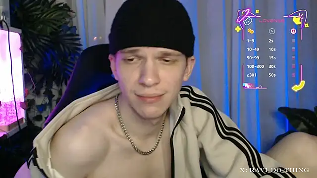 Snapshot of frozen_boy chatting on 17, 11, 2025 frozen boy online show from 17, 11, 2025