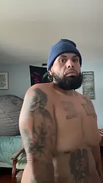 Snapshot of Lunablu13 chatting on 13, 12, 2025 Lunablu13 online show from 13, 12, 2025