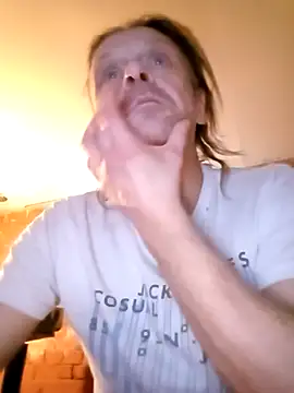 Snapshot of Kuba_Gd chatting on 22, 11, 2025 Kuba Gd online show from 22, 11, 2025