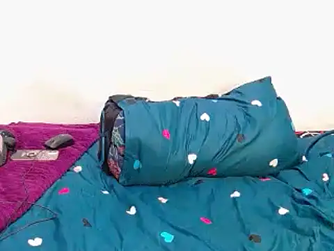 Snapshot of SlenderCaramelBabexx chatting on 21, 9, 2025 SlenderCaramelBabexx online show from 21, 9, 2025