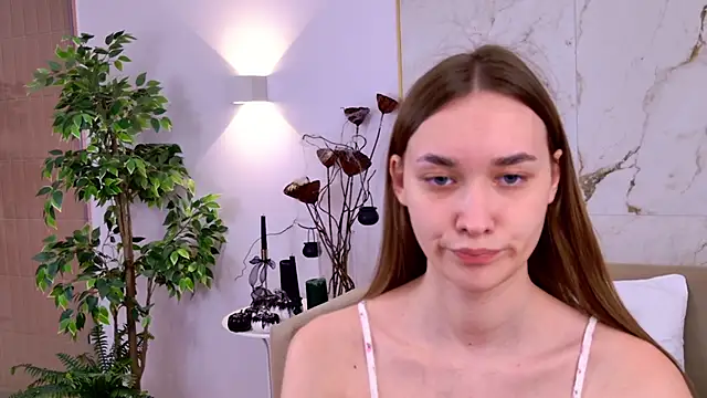 AmadaReine online show from 26, 10, 2025