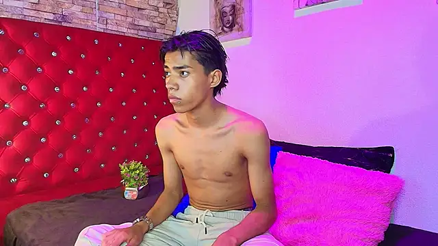 camilo nom online show from 19, 9, 2025