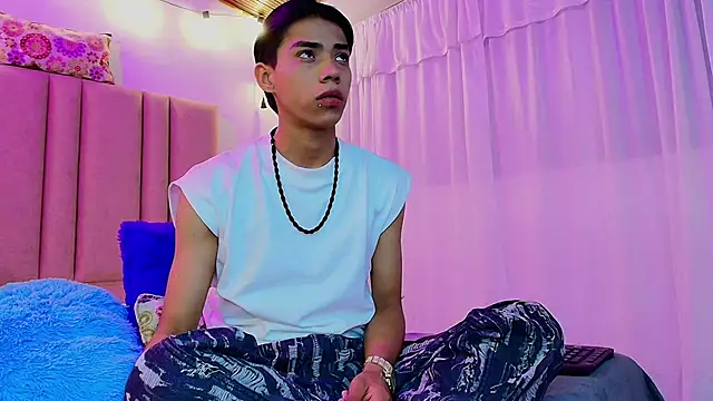 camilo nom online show from 21, 10, 2025