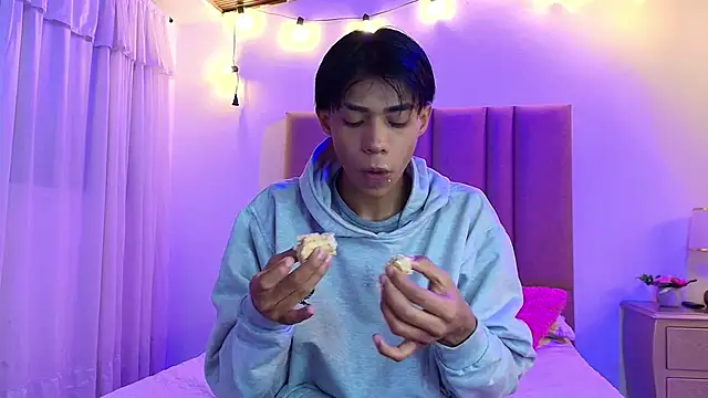 camilo nom online show from 8, 11, 2025