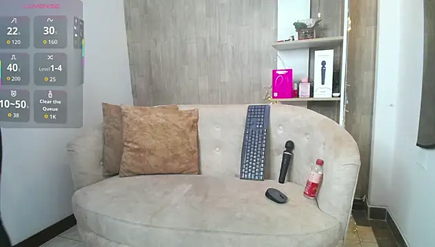 Snapshot of cortney_tayler chatting on 5, 11, 2025 cortney tayler online show from 5, 11, 2025