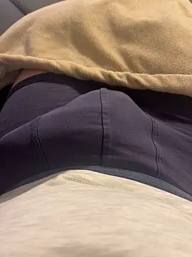 Snapshot of ppeterb chatting on 14, 11, 2025 ppeterb online show from 14, 11, 2025