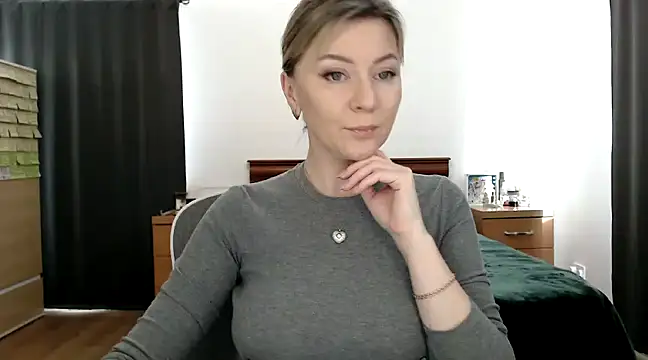 ParadiseAlina online show from 3, 2, 2025