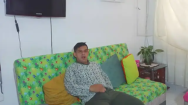 Nicolletorres2 online show from 13, 2, 2026