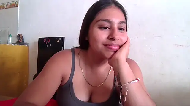 Snapshot of zairabreze chatting on 9, 10, 2025 zairabreze online show from 9, 10, 2025