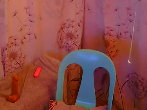 Snapshot of ursexy_prettytrans chatting on 14, 9, 2025 ursexy prettytrans online show from 14, 9, 2025