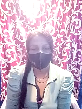 Snapshot of Sexy_Ruby04 chatting on 17, 10, 2025 Sexy Ruby04 online show from 17, 10, 2025