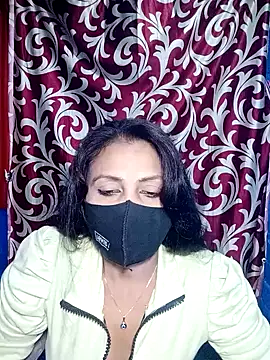 Snapshot of Sexy_Ruby04 chatting on 31, 10, 2025 Sexy Ruby04 online show from 31, 10, 2025