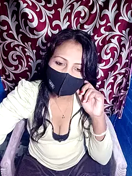 Snapshot of Sexy_Ruby04 chatting on 4, 11, 2025 Sexy Ruby04 online show from 4, 11, 2025