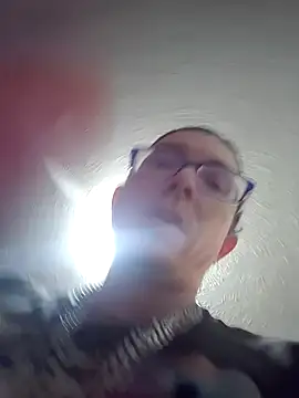 Snapshot of Eyelisss chatting on 28, 11, 2025 Eyelisss online show from 28, 11, 2025