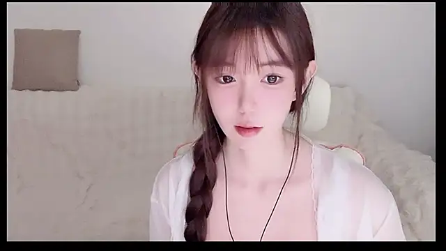 Xiao-runbao online show from 17, 12, 2025