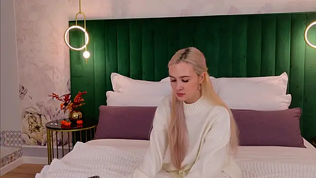 BarbieMilne online show from 26, 9, 2025