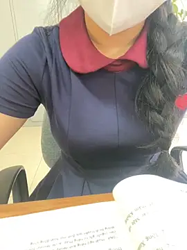 Snapshot of ThuPhuong-Tr chatting on 25, 9, 2025 ThuPhuong-Tr online show from 25, 9, 2025