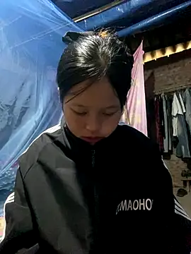 Snapshot of O_o_UwU_o_O chatting on 2, 11, 2025 O o UwU o O online show from 2, 11, 2025