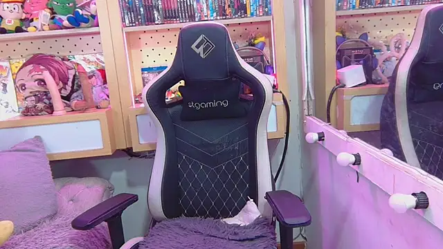 Carrie hall online show from 20, 11, 2025