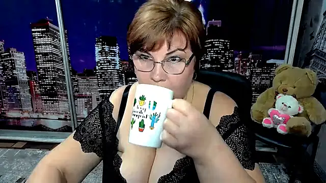 Bela Lana  online show from 27, 11, 2025