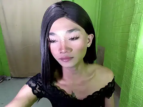 Snapshot of Petite_HugeCock chatting on 11, 9, 2025 Petite HugeCock online show from 11, 9, 2025