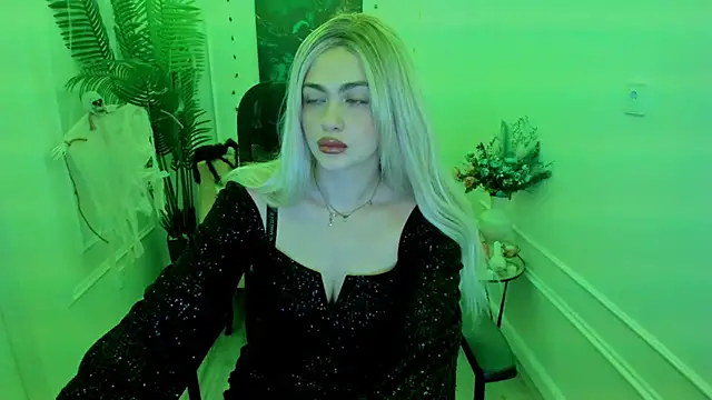 LeslieMineg online show from 29, 10, 2025