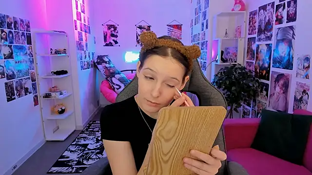 JenniferKiim online show from 16, 3, 2026