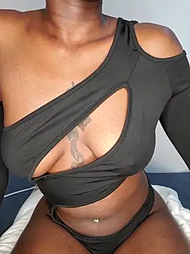 Snapshot of _Uphele chatting on 26, 9, 2025 Uphele online show from 26, 9, 2025