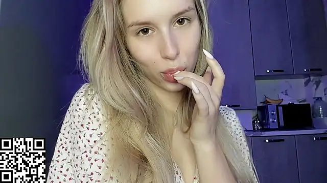 ElysiaXo online show from 12, 10, 2025