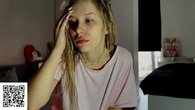 Snapshot of ElysiaXo chatting on 26, 11, 2025 ElysiaXo online show from 26, 11, 2025