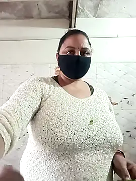 Rakhi sawant143 online show from 3, 12, 2025