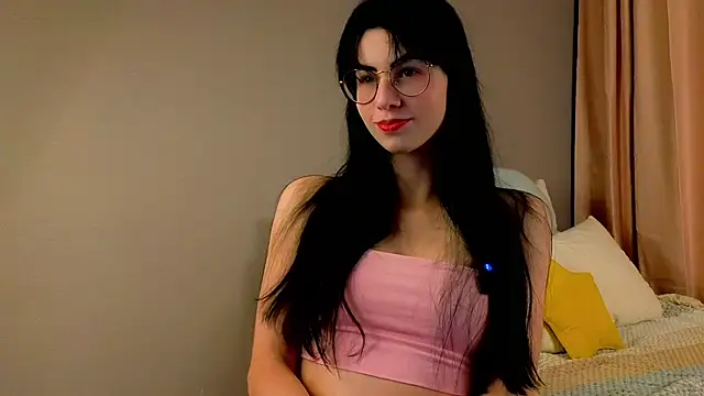 ArlineJanik online show from 6, 10, 2025