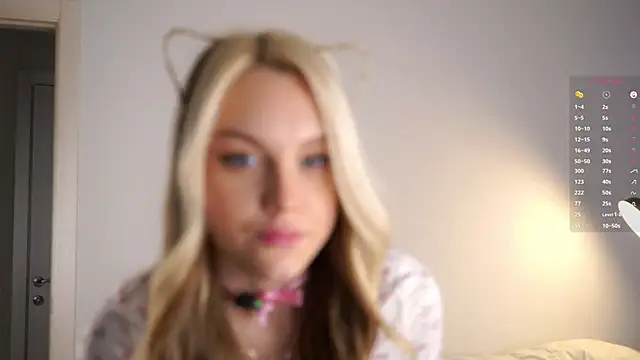 Snapshot of CherieSprinzl chatting on 19, 10, 2025 CherieSprinzl online show from 19, 10, 2025