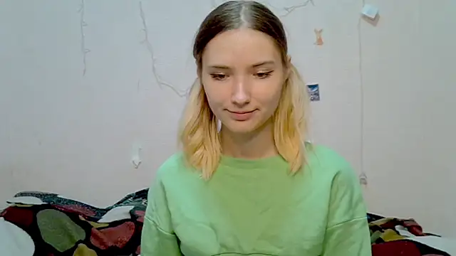  kikiclark   online show from 28, 9, 2025