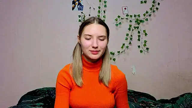  kikiclark   online show from 19, 12, 2025