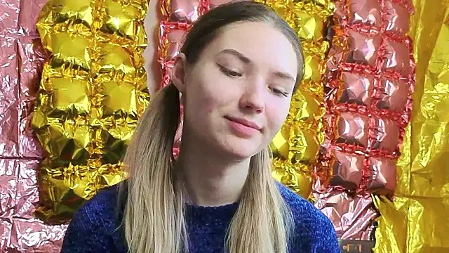  kikiclark   online show from 18, 3, 2026