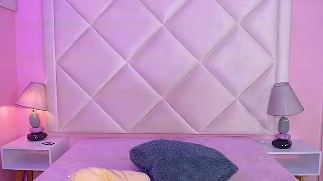 Snapshot of Miaa_Smithh__ chatting on 23, 10, 2025 Miaa Smithh online show from 23, 10, 2025