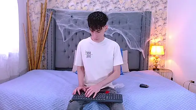 Luke Carter online show from 9, 10, 2025