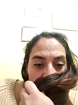 denissebombon online show from 3, 2, 2026