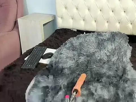 Snapshot of Sally_Moonn chatting on 27, 10, 2025 Sally Moonn online show from 27, 10, 2025