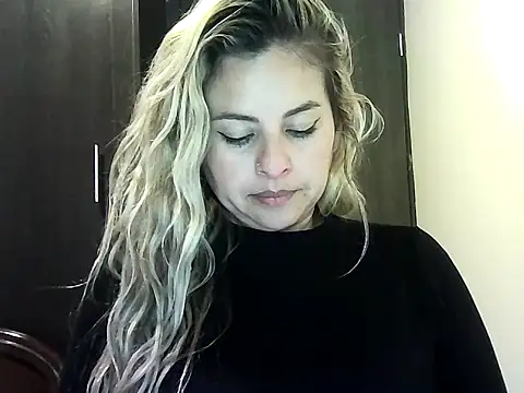 Valery  Rouse  online show from 22, 11, 2025