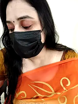 Monica cams online show from 9, 10, 2025